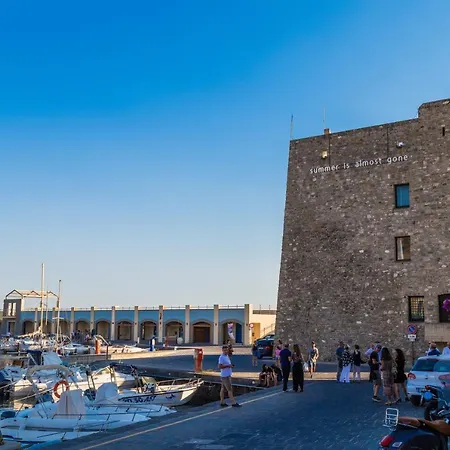 Acciaroli Vacanze 4* Аччароли