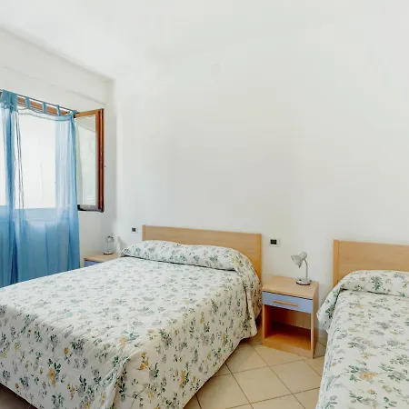 Acciaroli Vacanze 4*
